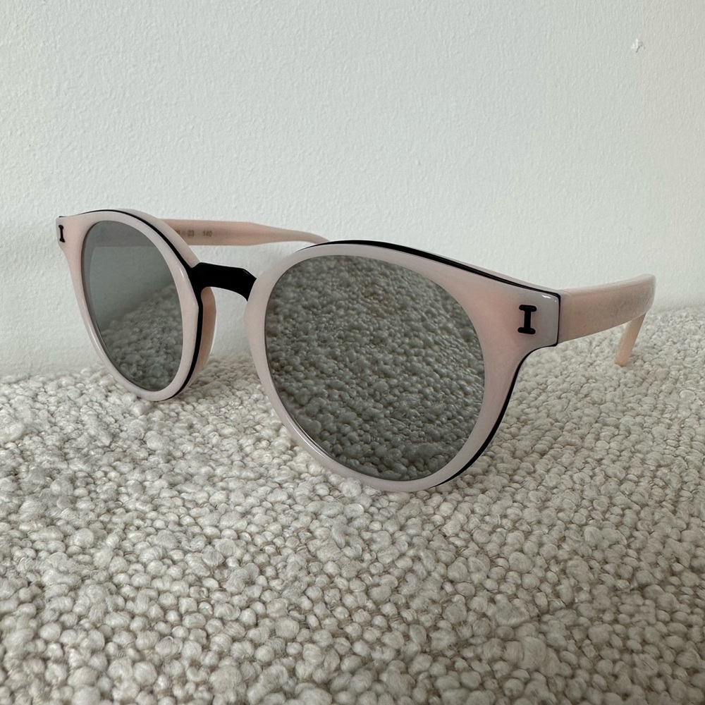 Illesteva sunglasses